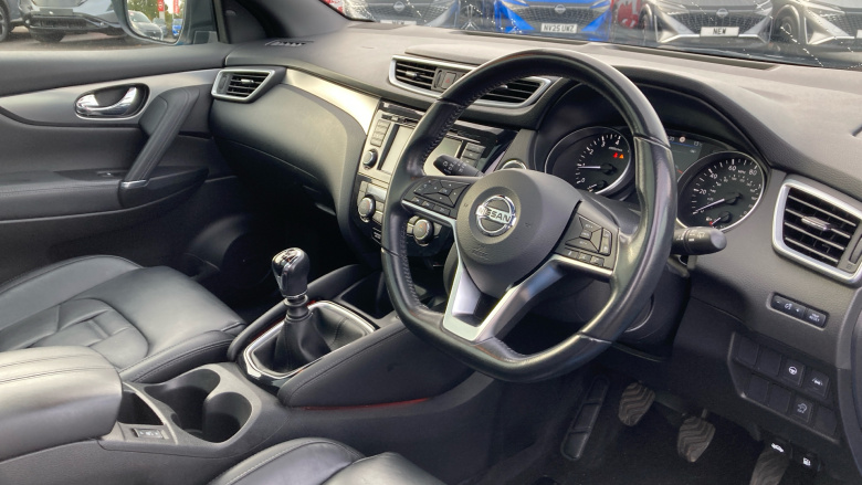 Nissan Qashqai 1.3 DiG-T Tekna+ 5dr Petrol Hatchback